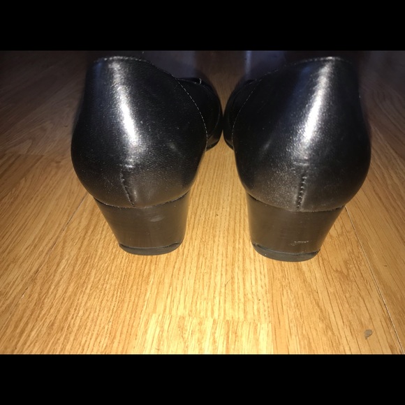 CLARKS EVERYDAY Black 10 Narrow Loafer Pump Heels - Picture 5 of 8